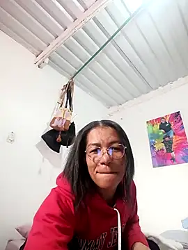 Chat XXX ao vivo de Bigassmommy_x