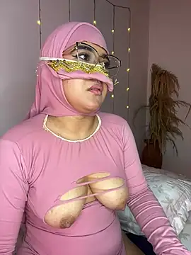 Maisa_issa Show in webcam