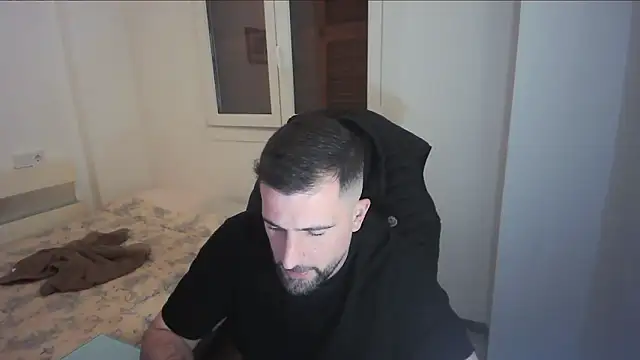 alex877x: διαδικτυακό σόου στην κάμερα