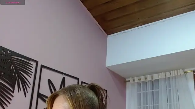 amara_rousse1 live XXX chat