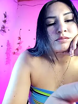 Emy_cutee – Naživo XXX chat