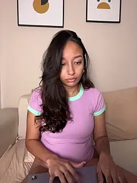 DianaHopson Adlı Modelin Canlı XXX Sohbeti