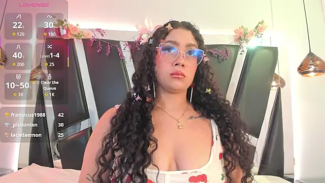 Онлайн чат XXX antonelllepiercee