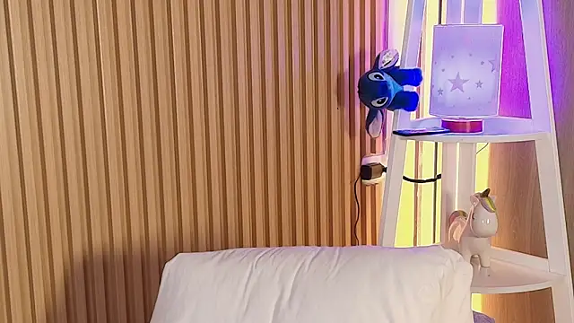 Živý XXX chat emily_sweett24