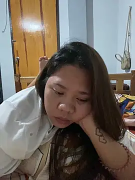 Chat XXX Live _UrSingleMamiBella_