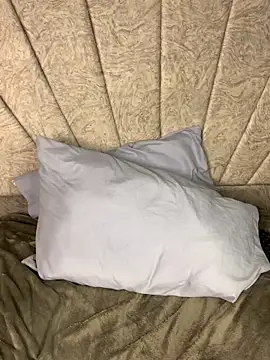 Chat +18 de Val12777 ao vivo