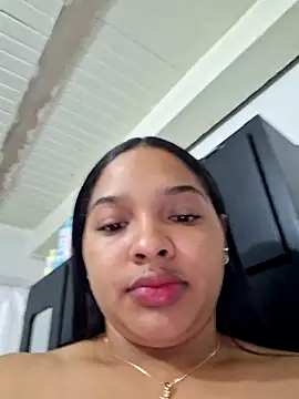 Chat +18 de AnnaMil3J ao vivo