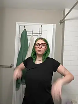 Pokazy przed kamerką – itsbabydashh