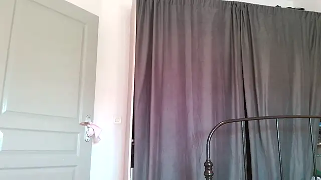 Онлайн чат XXX serena__vedette