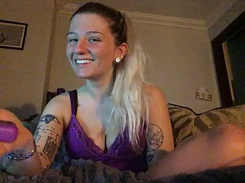 XXX chat uživo modela xxamyleighxx