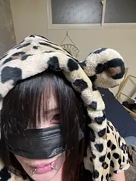 miyabi_room Adlı Modelin Canlı XXX Sohbeti