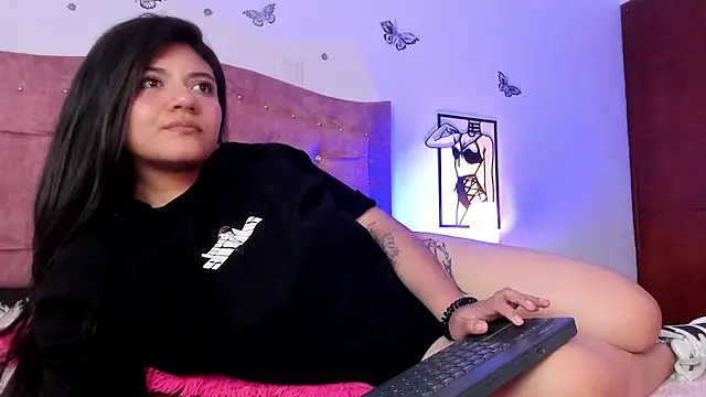 Chatroom XXX en direct de DesireSweet