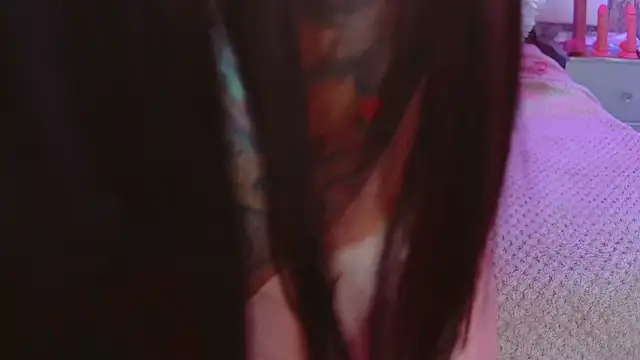 Chatroom XXX en direct de Mia_Monroee