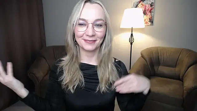 Ava_Elior: απευθείας συνομιλία ΧΧΧ