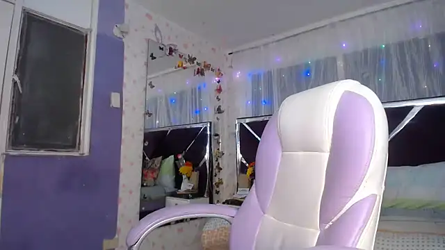 Chat XXX en directo de Santy_bigcock_01