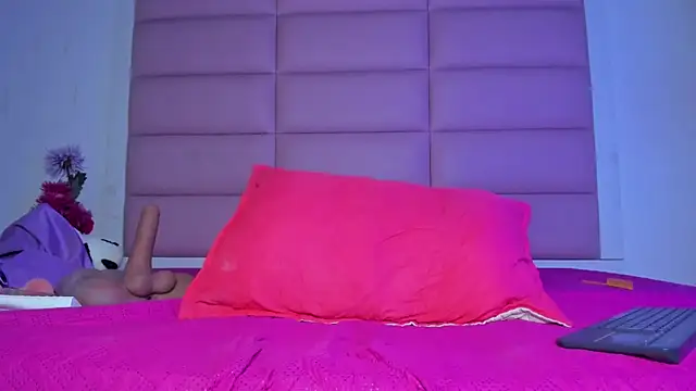 Catalinna_03 Adlı Modelin Canlı XXX Sohbeti