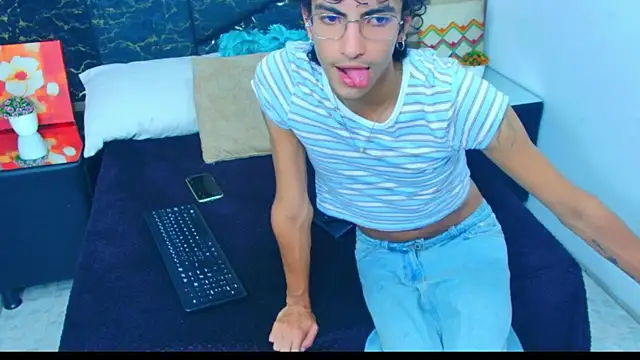 AxelRush élő XXX-chatje