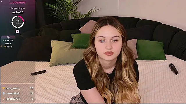 Lilly_Eyes Chat XXX live