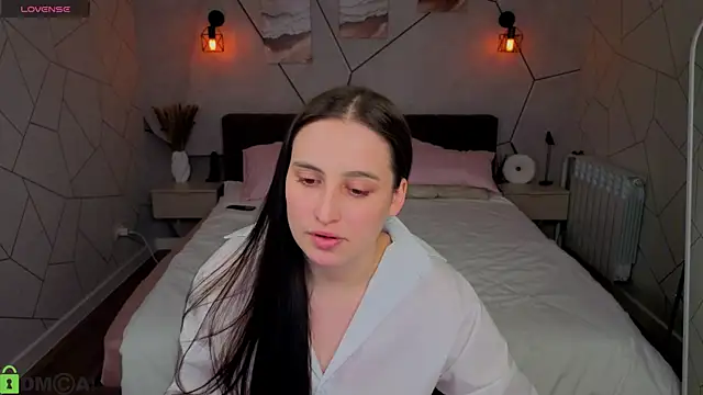 Chat +18 de Elizabet_Collins ao vivo