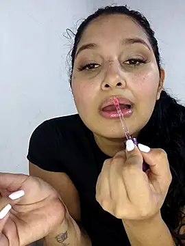 Maddy_Kay Adlı Modelin Canlı XXX Sohbeti