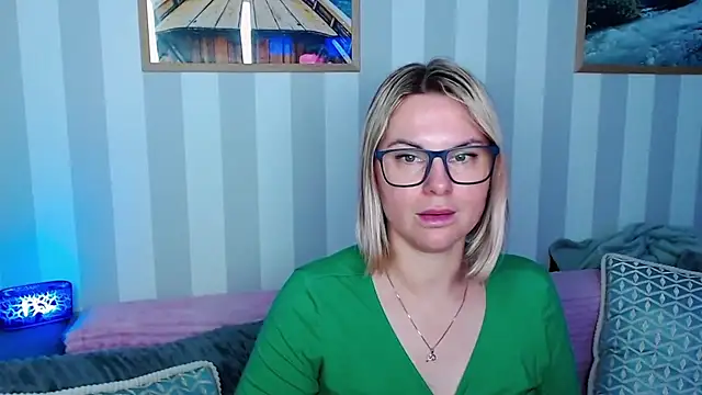 MonaLisaG Chat XXX live