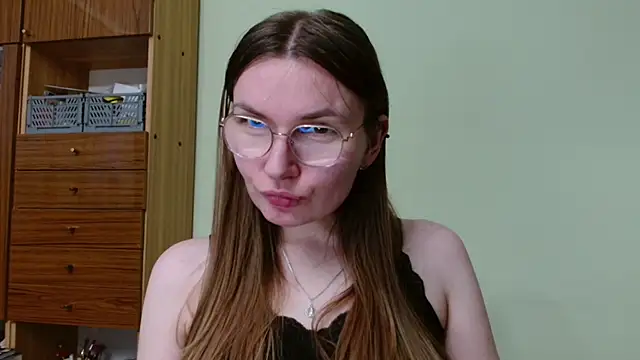 LooveELLYx Adlı Modelin Canlı XXX Sohbeti