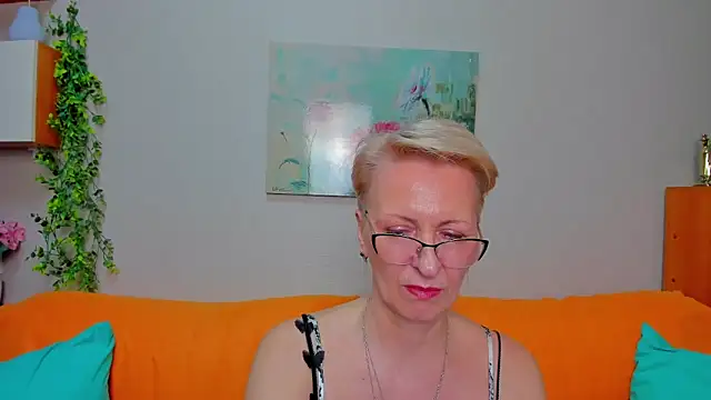 iamyourdream89n Live XXX chat