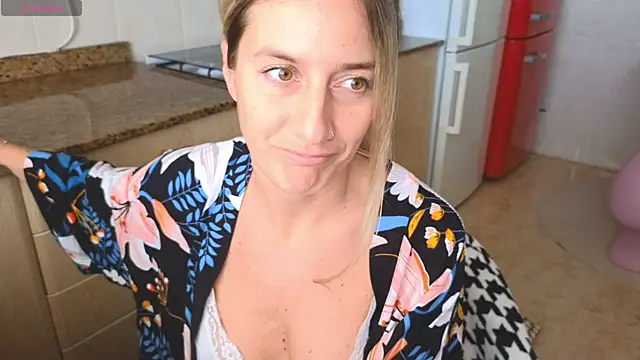 Lunamix: онлайн-секс-чат