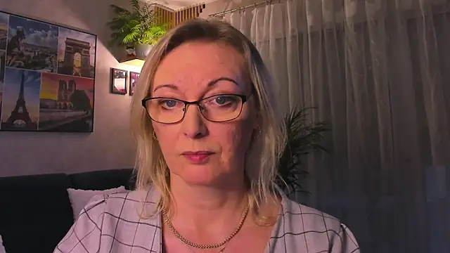 vanessa_chatのウェブカメラショー