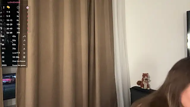 Ur_neighbor_Kira – Naživo XXX chat