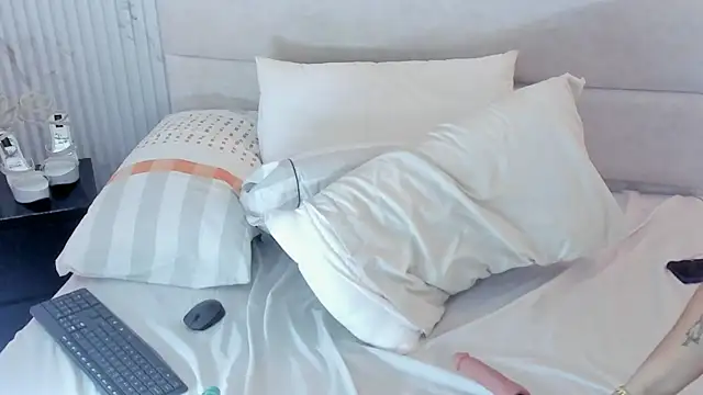 Reginavegaa 现场XXX聊天