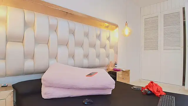 BarbaraFerrer69: απευθείας συνομιλία ΧΧΧ