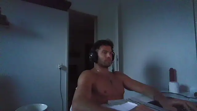 alpha-hunk Webcam-Show