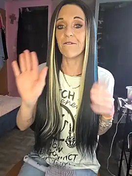 Pertunjukan Kamera Web Purple2StayThnxx