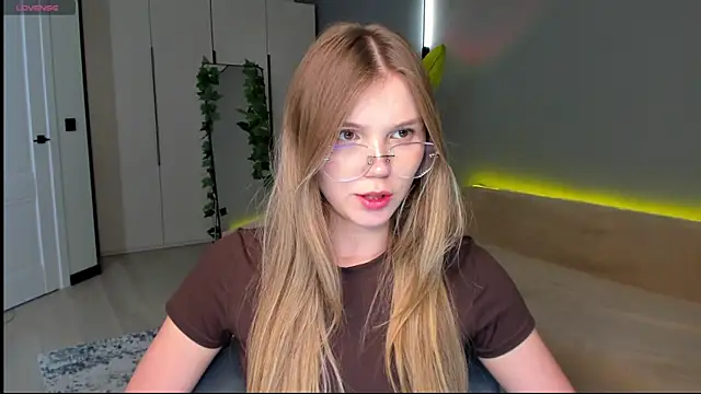 Chat XXX en directo de linakorvin