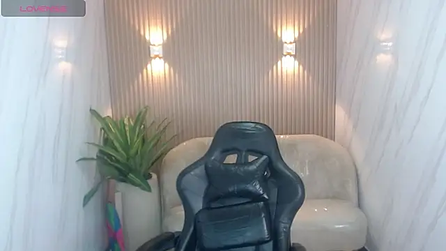 Chatroom XXX en direct de tatiscelis_tf