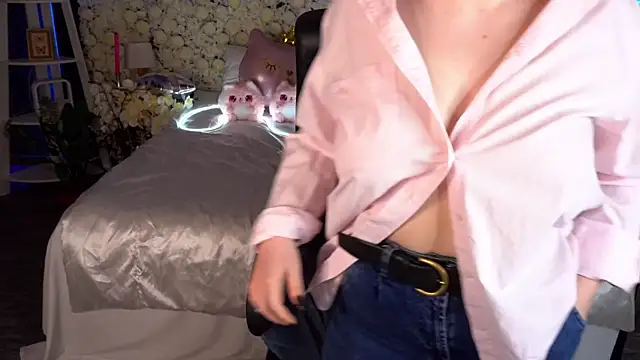 KristiFoxy live XXX chat