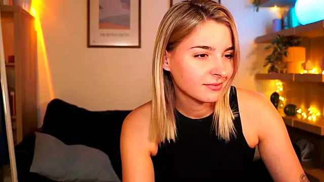 tiny_pixieee Show Webcam