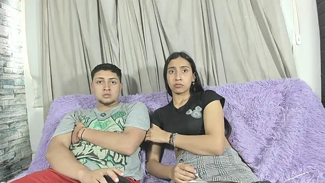 NoahAndBunny: απευθείας συνομιλία ΧΧΧ