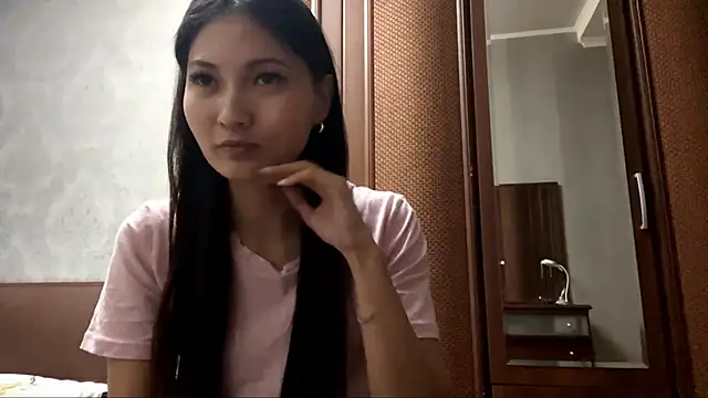 Chatroom XXX en direct de MiaPoison