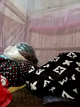 Girlsexxy-excitef Adlı Modelin Canlı XXX Sohbeti