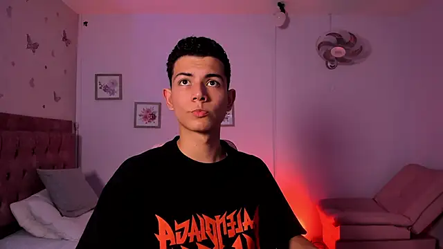 Chat XXX Live FireGuy_99