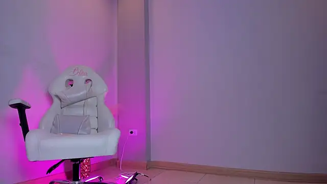 Chat +18 de stefy_bratz ao vivo