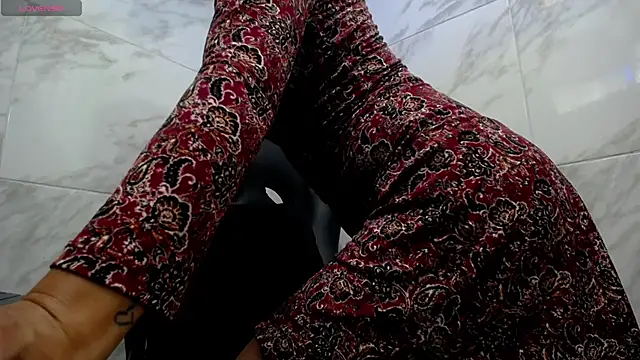 دردشة kyra_jeet الجنسية المباشرة