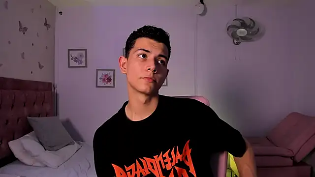 FireGuy_99 Live XXX-Chat