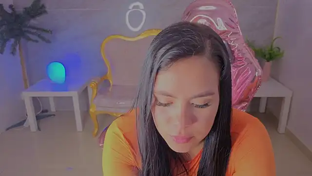 nati06_s Adlı Modelin Canlı XXX Sohbeti