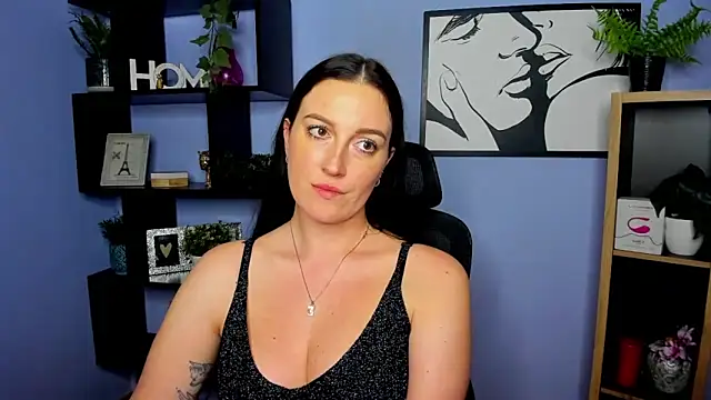 FUN_AMI Adlı Modelin Canlı XXX Sohbeti