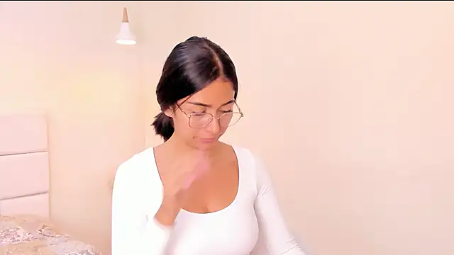 your_khloe's Live XXX Chat