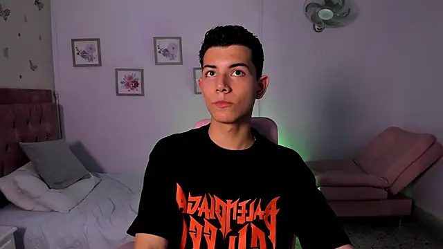 FireGuy_99 在線直播表演