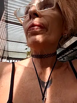 FrozenWaffle 现场XXX聊天